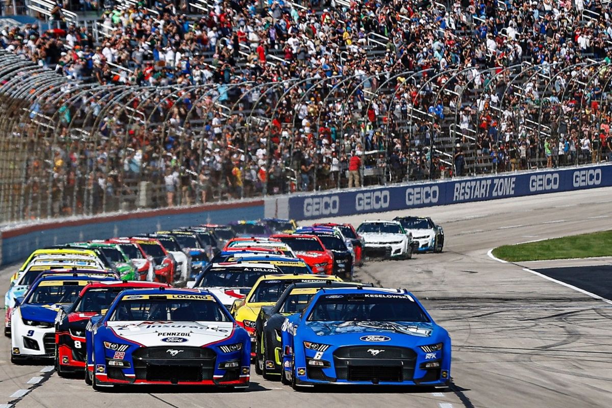 Autotrader EchoPark Automotive 400 NASCAR Cup Series Playoff Race Fast Facts News Media Texas Motor Speedway